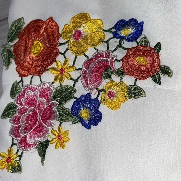 Forever 21 spaghetti strap romper w/floral embroidery white S women - Picture 4 of 13